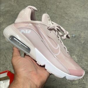 Nike Air Max 2090
